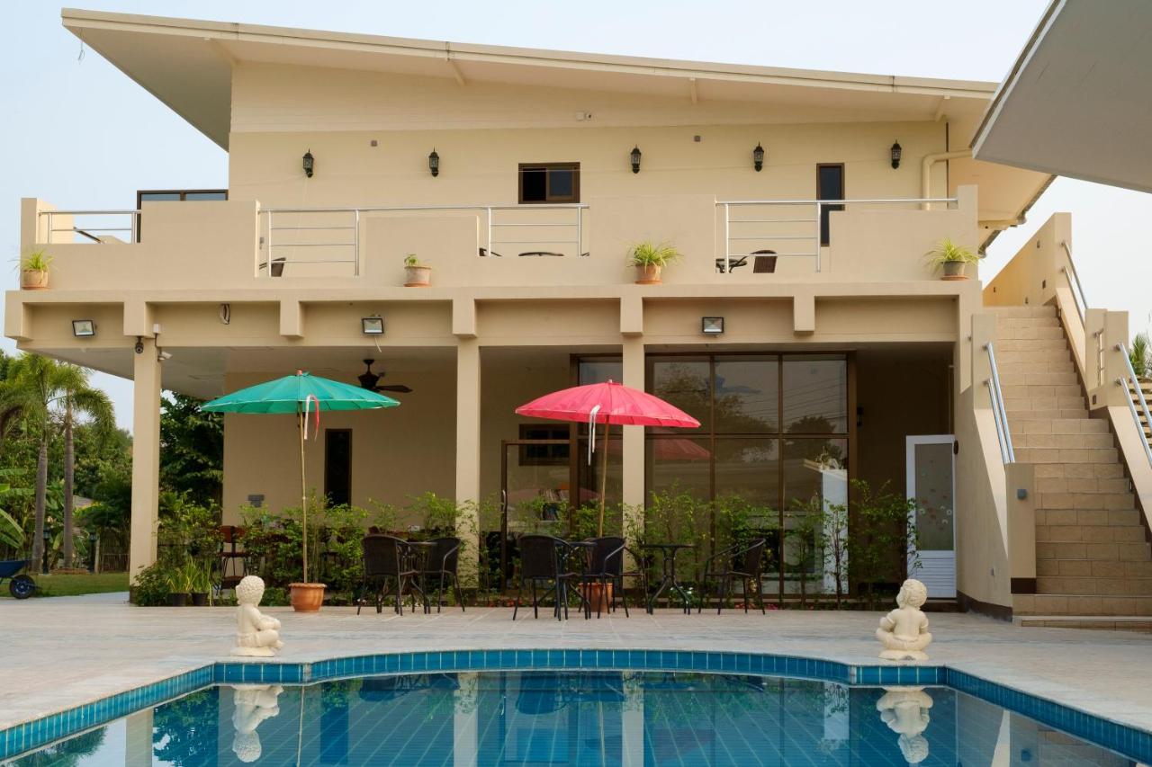 Relax Garden House 호텔 치앙마이 외부 사진